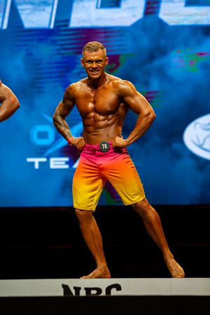 MEN'S ATHLETIC